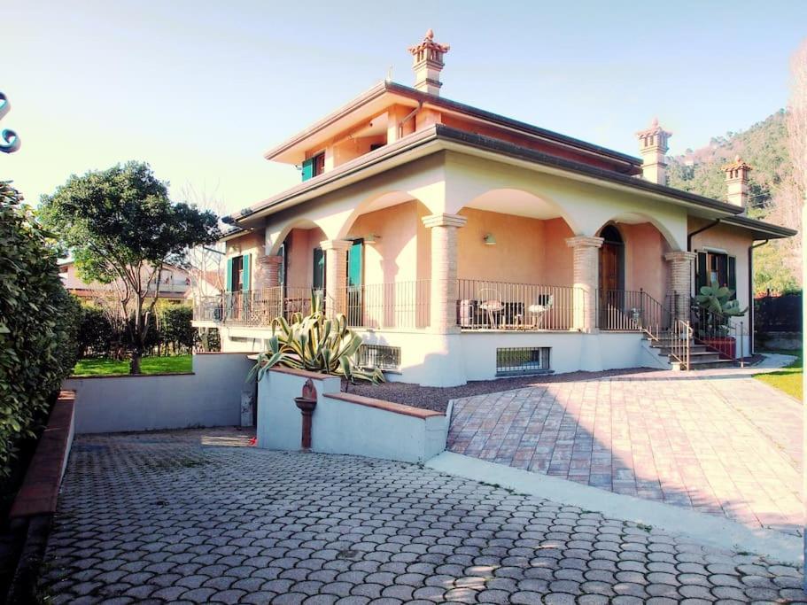 Villa La Casa Di Mario Massa  Exterior foto